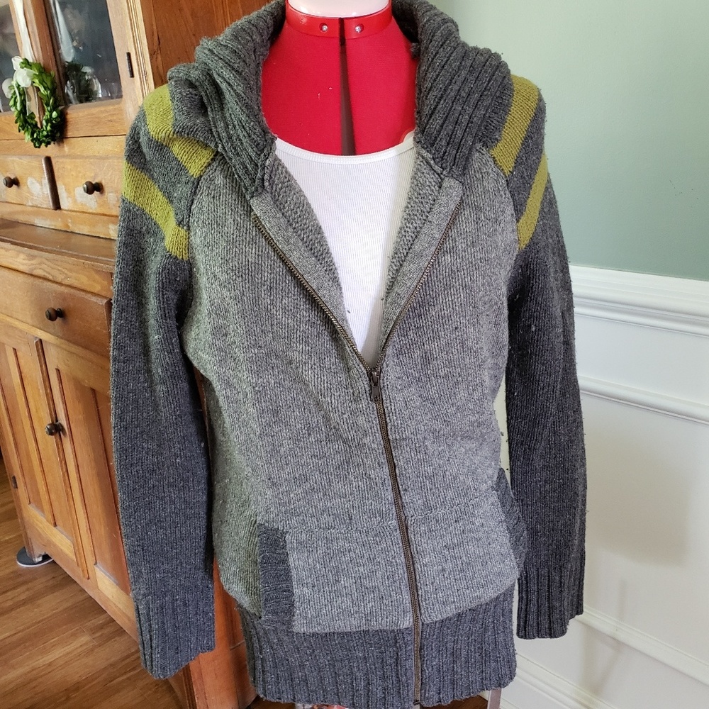 Free people sweater